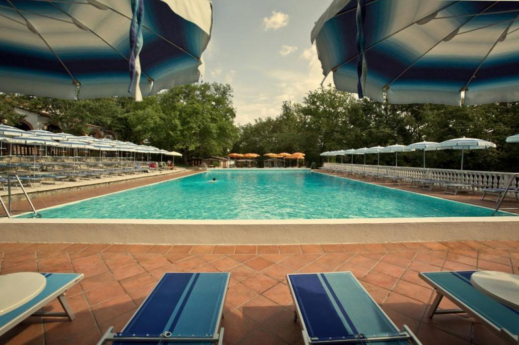 Luxor Chianti Glamping Village Castellina in Chianti Exterior photo